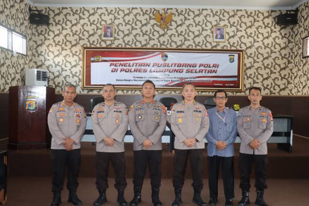 CuplikCom-Evaluasi-Penggunaan-Fixed-Phone-di-Lingkungan-Polres-Lampung-Selatan -26062024161411-IMG-20240626-WA0004.jpg